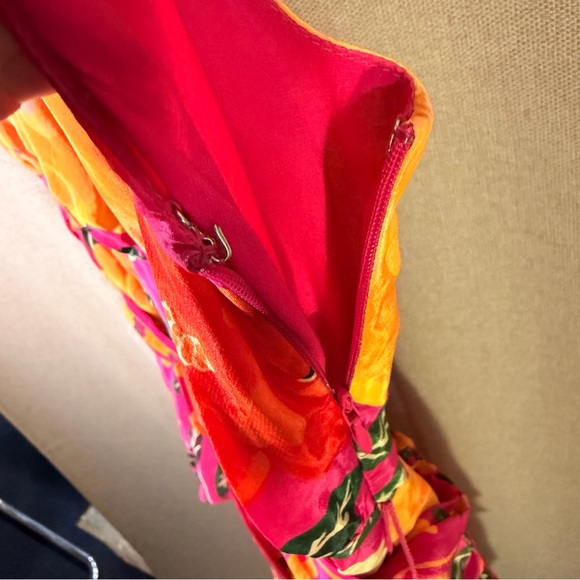 FARM Rio Flowers Tapestry Pink Mini Dress – Size Large | Bold Floral Print - Picture 7 of 7